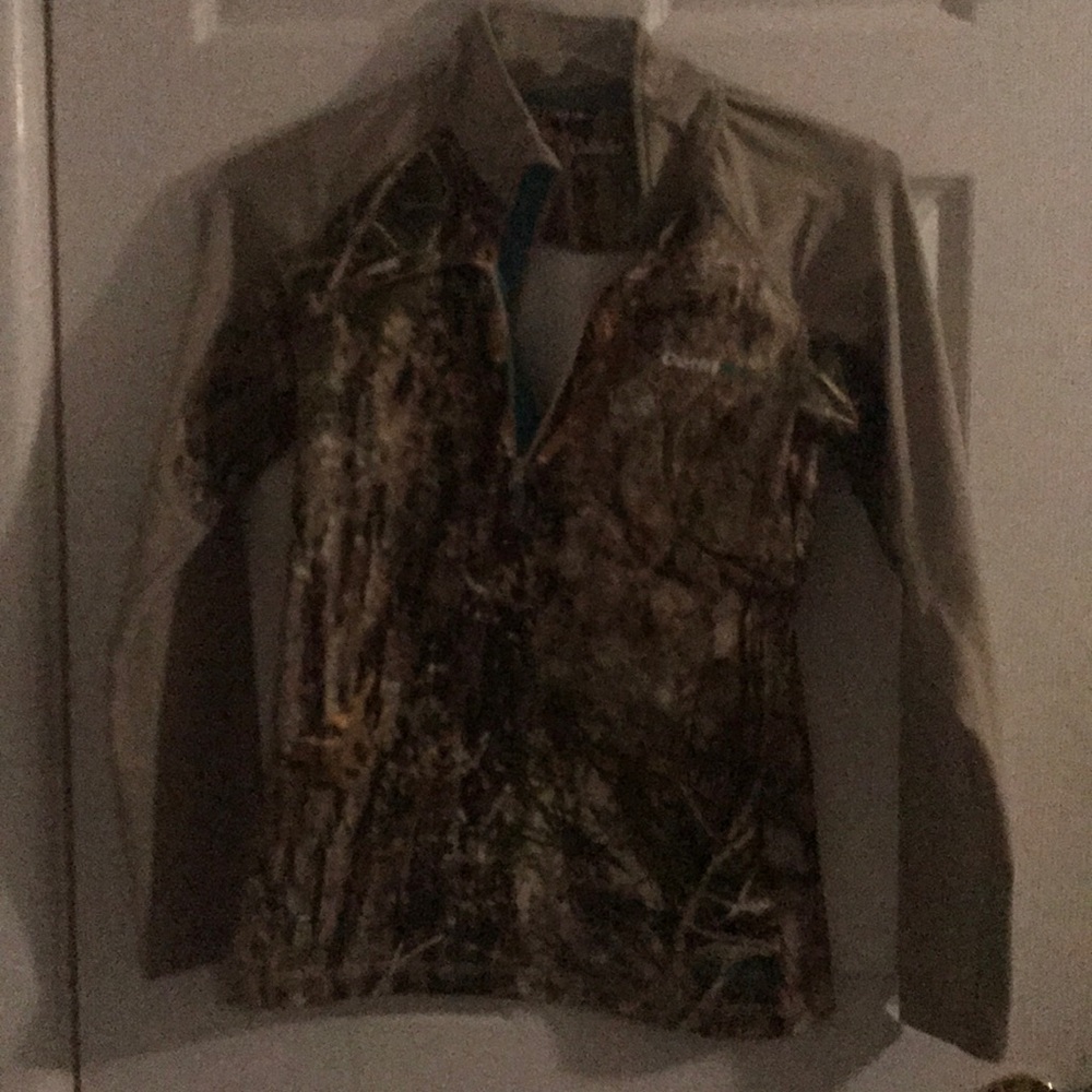 Cabelas ladies jacket small Camo worn once